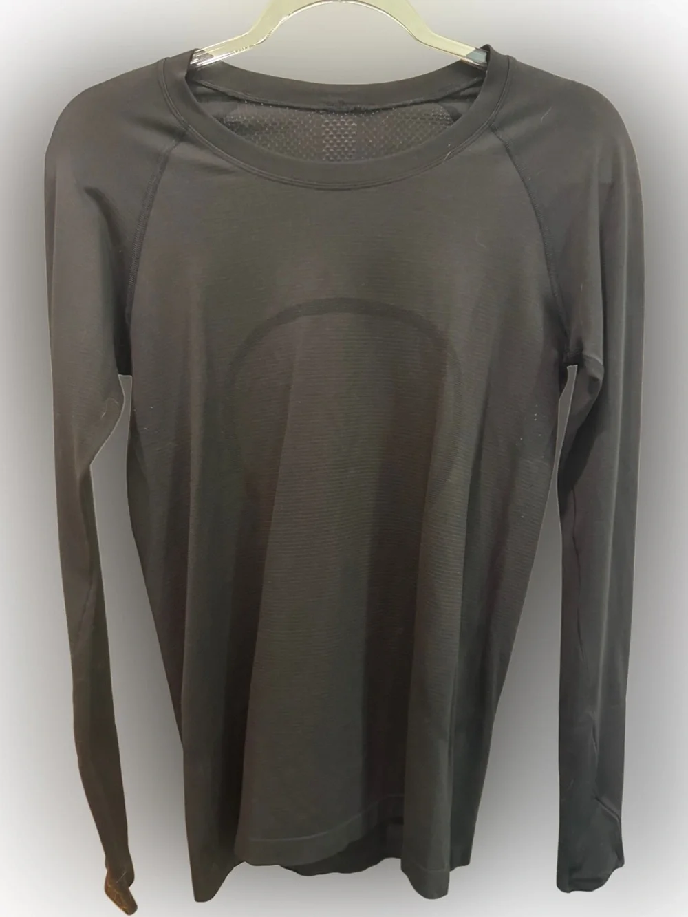 Lululemon Black Swiftly Tech Long-Sleeve Shirt 2.0 Hip Length - Picture 2 of 3